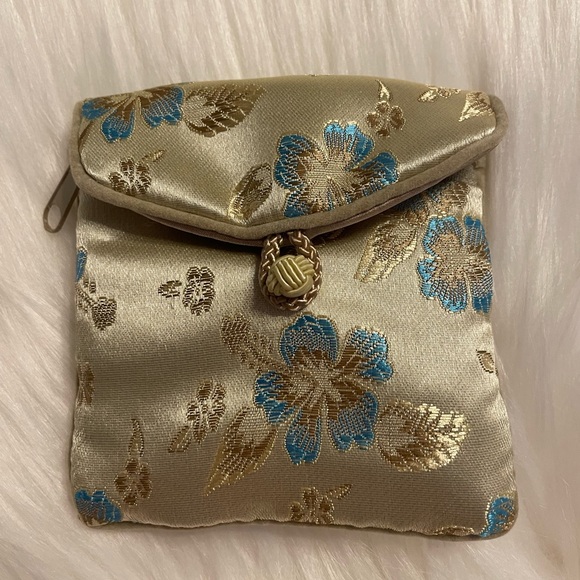 Honora Handbags - Honora Jewelry Pouch, Floral, Satin, Small, Euc